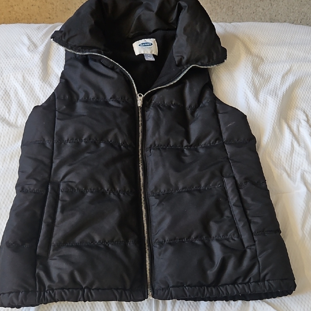 Old Navy Black Quilted Vest with Hood